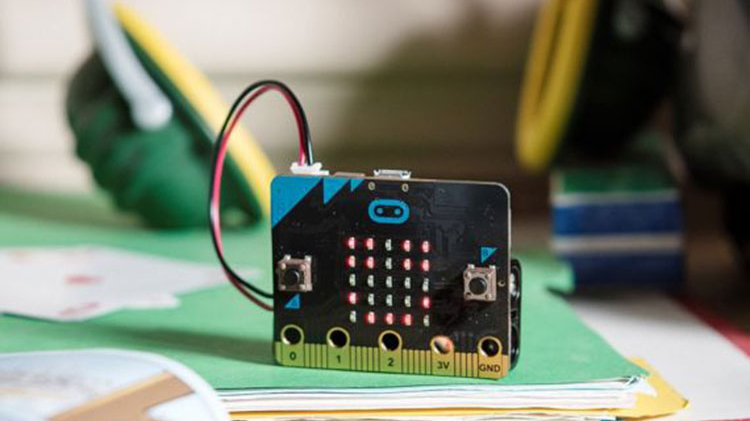 BBC micro:bit – for writing the future