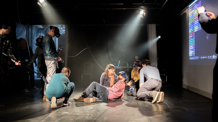 Figuring: Exploring bodies, materiality and touch in a multi-person Virtual Reality framework