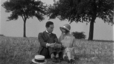 Les Deux Timides (1928)