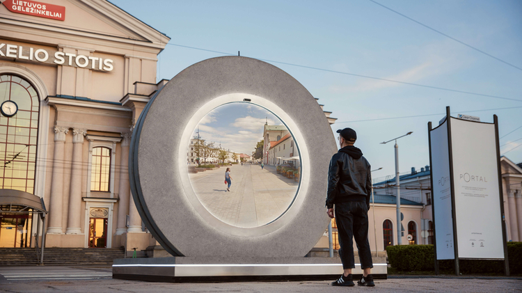Should Bristol install a Portal to the world?