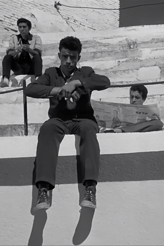 Los Golfos (The Delinquents)