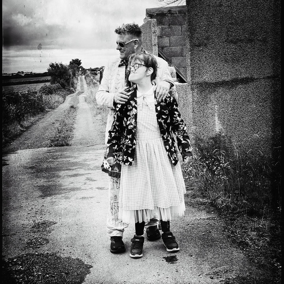 Andrew & Eden Kötting per off to the left of the screen, the setting is black and white.