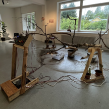 An image of the exhibition Mud Machine by Paul Granjon. 